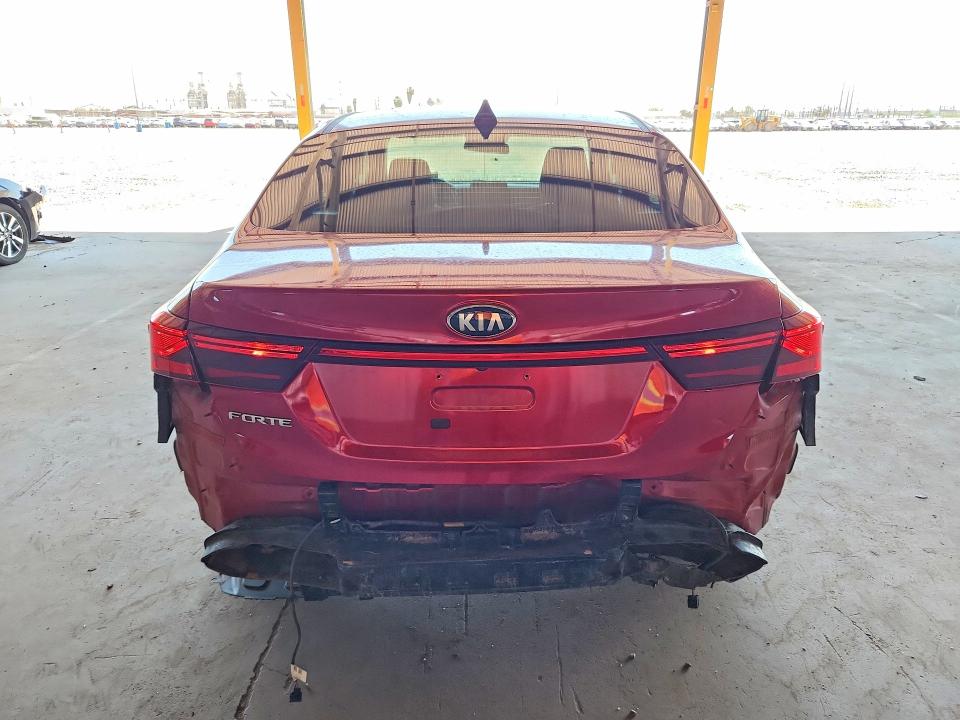 2019 Kia Forte მანქანა იყიდება აუქციონზე, vin: 3KPF24AD7KE043127, აუქციონის ნომერი: 62497746