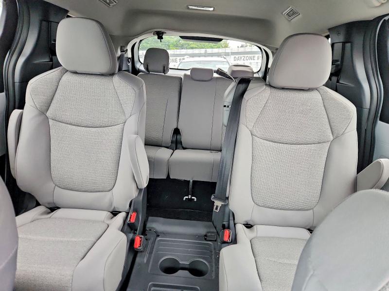 2026 Toyota Sienna მანქანა იყიდება აუქციონზე, vin: 5TDGSKFC5TS245335, აუქციონის ნომერი: 62659286