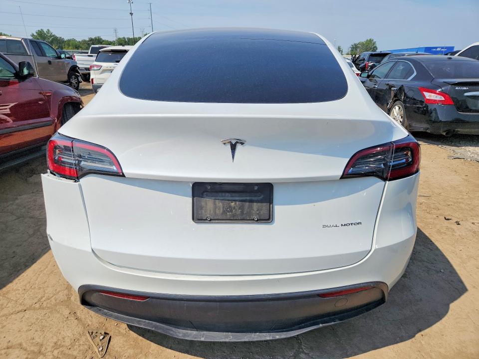 62624906 :رقم المزاد ، 7SAYGAEE0RF098764 vin ، 2024 Tesla Model Y مزاد بيع