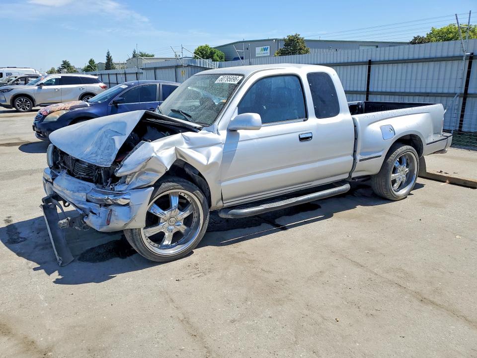 60795896 :رقم المزاد ، 4TAVL52N1YZ636223 vin ، 2000 Toyota Tacoma مزاد بيع