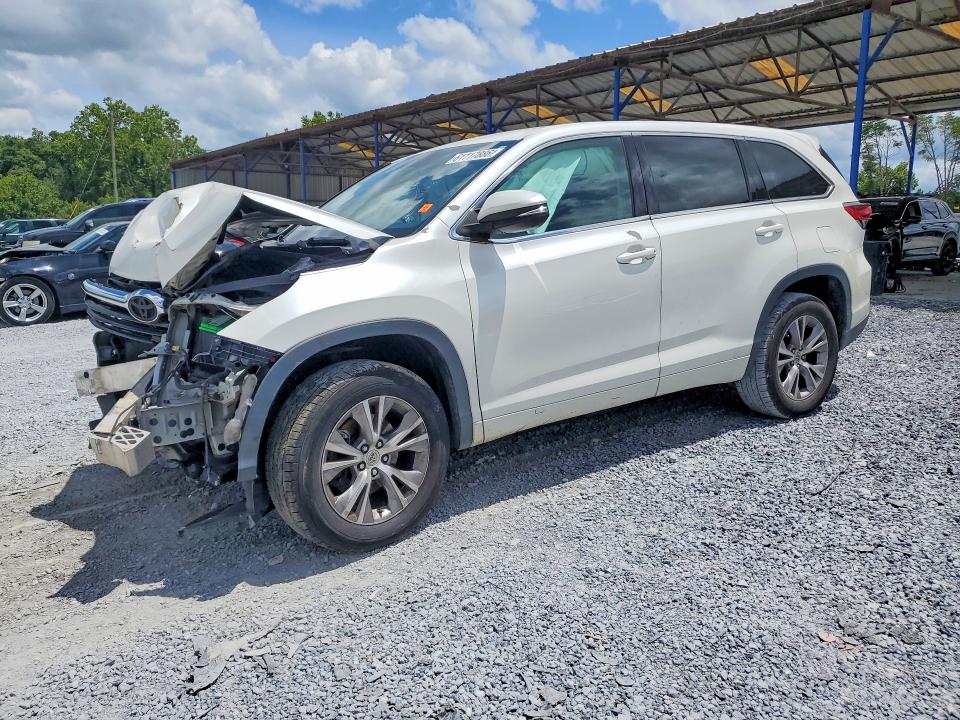 61117886 :رقم المزاد ، 5TDZKRFH9FS108173 vin ، 2015 Toyota Highlander مزاد بيع