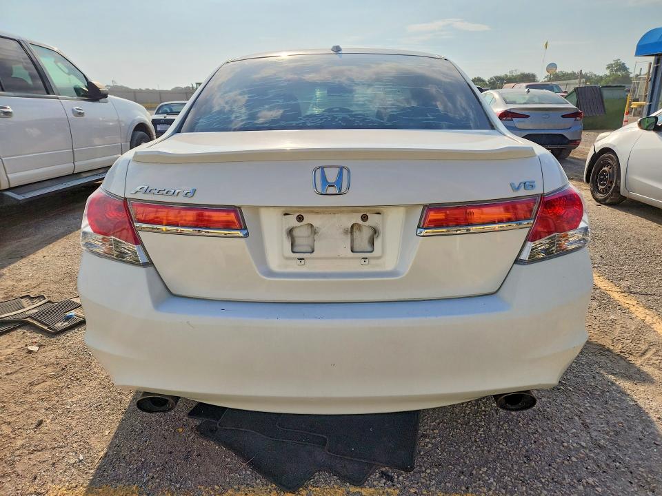 Aukcja sprzedaży 2012 Honda Accord, vin: 1HGCP3F86CA008353, numer aukcji: 61233056
