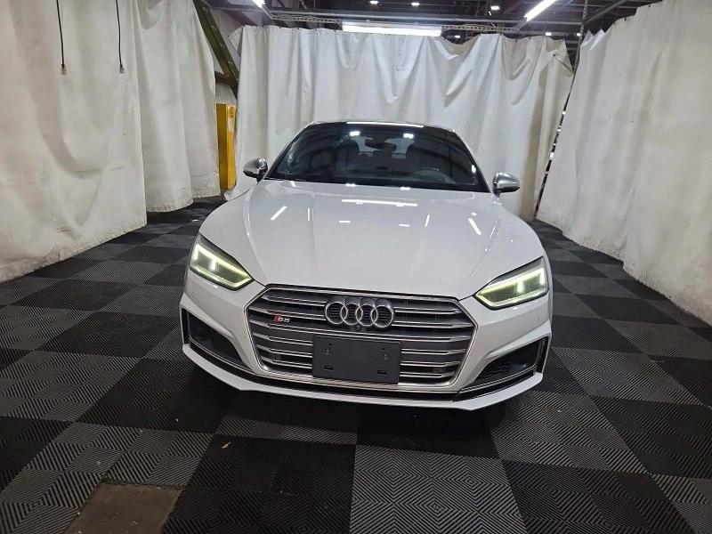 63371206 :رقم المزاد ، WAUC4CF52JA039705 vin ، 2018 Audi S5 مزاد بيع
