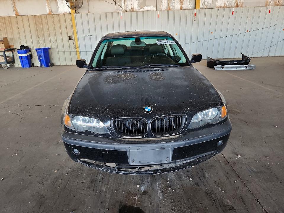 63605566 :رقم المزاد ، WBAAZ33494KP86270 vin ، 2004 Bmw 325 مزاد بيع