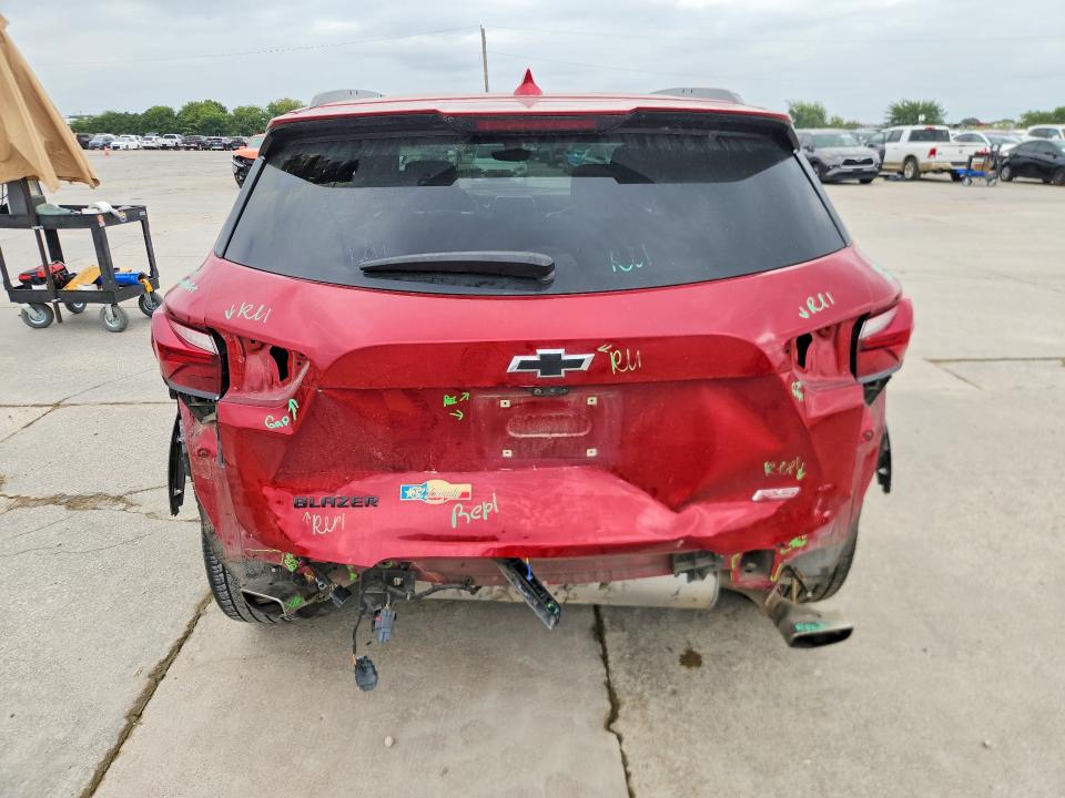 61489906 :رقم المزاد ، 3GNKBERS7MS522019 vin ، 2021 Chevrolet Blazer مزاد بيع