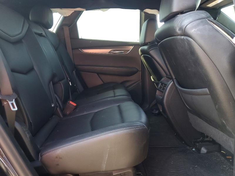 63256526 :رقم المزاد ، 1GYKNBR41MZ220867 vin ، 2021 Cadillac Xt5 مزاد بيع