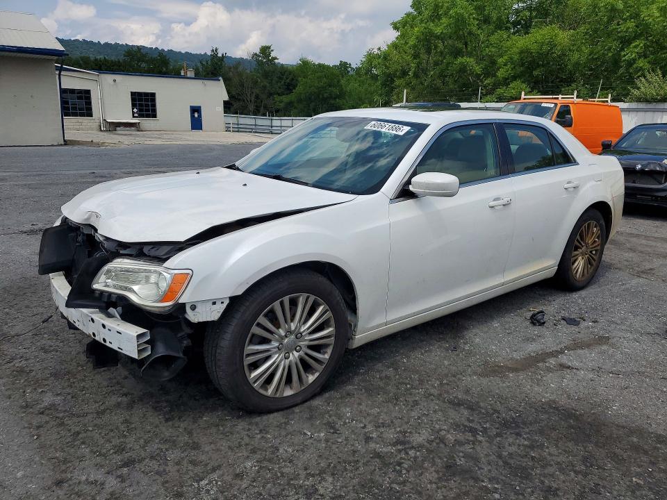 2013 Chrysler 300 მანქანა იყიდება აუქციონზე, vin: 2C3CCARG3DH560028, აუქციონის ნომერი: 60661886