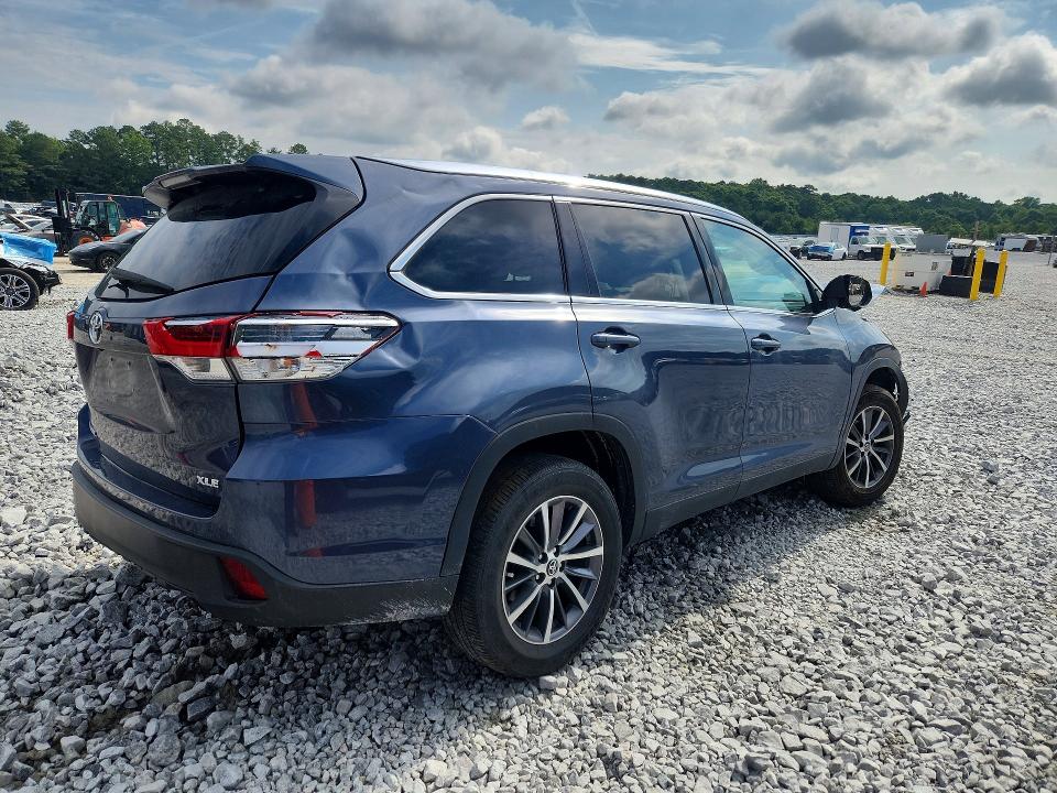 Продаж на аукціоні авто 2019 Toyota Highlander, vin: 5TDKZRFH4KS350795, номер лоту: 60039316