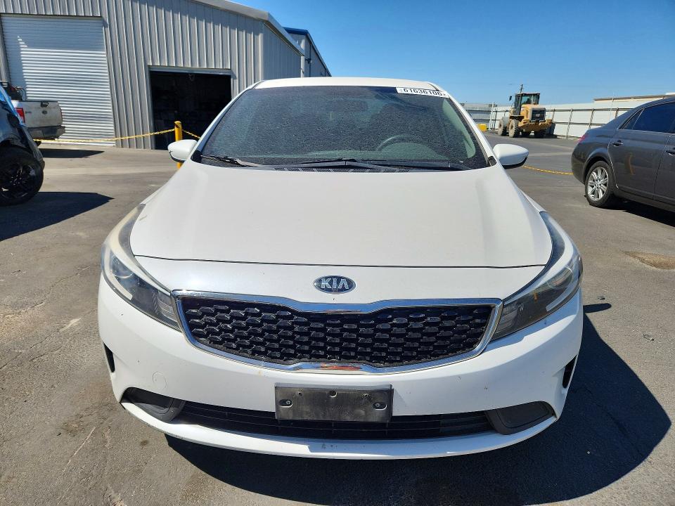 61636106 :رقم المزاد ، 3KPFL4A71HE013024 vin ، 2017 Kia Forte مزاد بيع