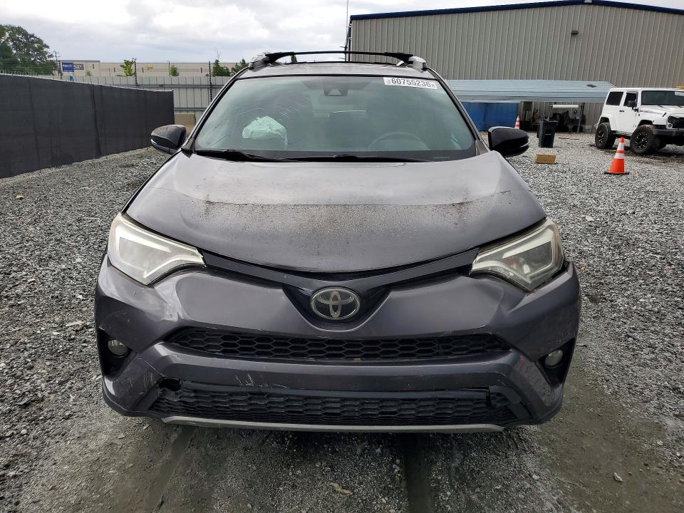 60755236 :رقم المزاد ، 2T3NFREV6HW363388 vin ، 2017 Toyota Rav4 مزاد بيع