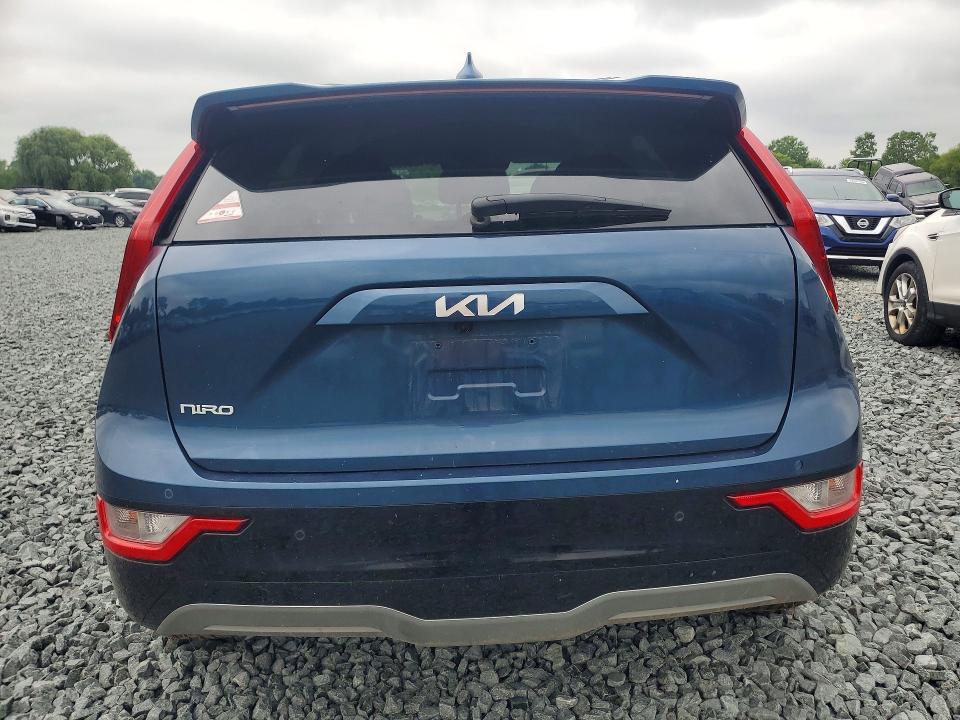 59808886 :رقم المزاد ، KNDCR3L17P5013687 vin ، 2023 Kia Niro مزاد بيع