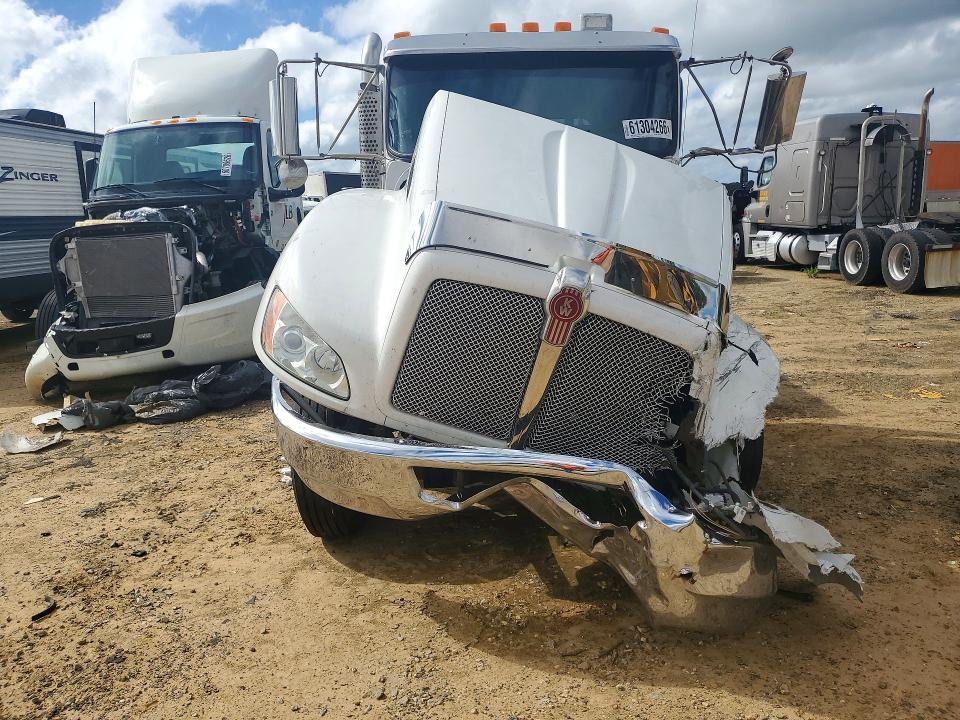 61304266 :رقم المزاد ، 2NKHHN6X7DM340279 vin ، 2013 Kenworth Construction مزاد بيع