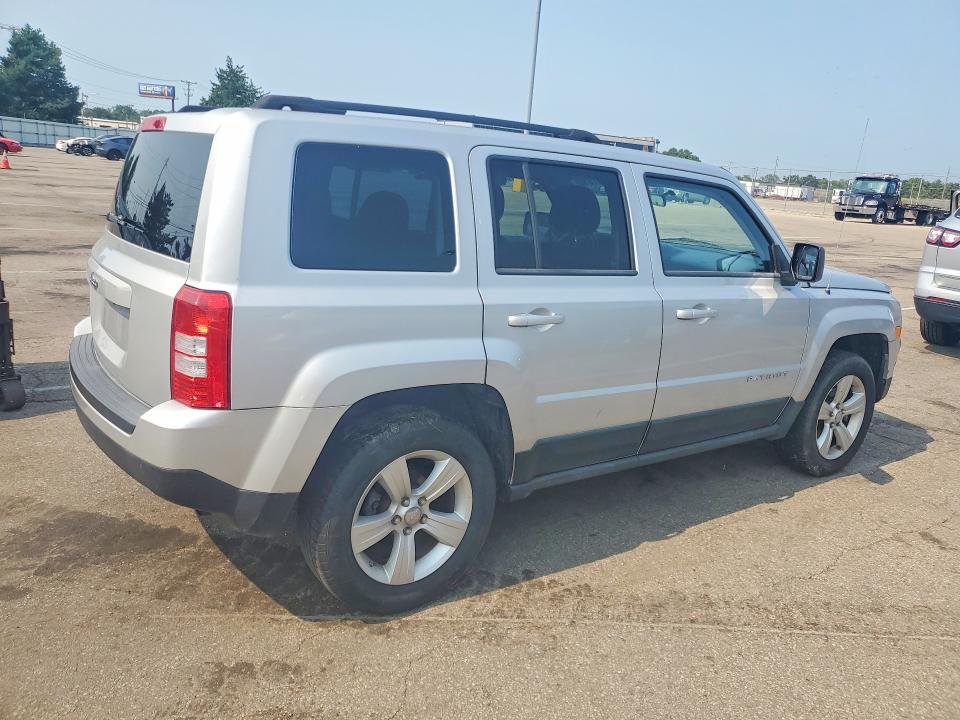61367616 :رقم المزاد ، 1J4NF1GB0BD252189 vin ، 2011 Jeep Patriot مزاد بيع