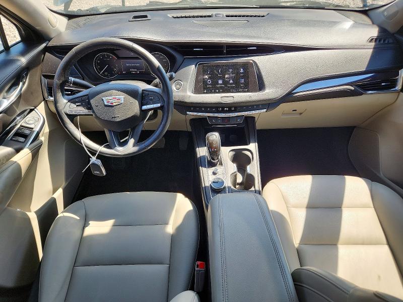 60635346 :رقم المزاد ، 1GYFZBR41MF026220 vin ، 2021 Cadillac Xt4 مزاد بيع