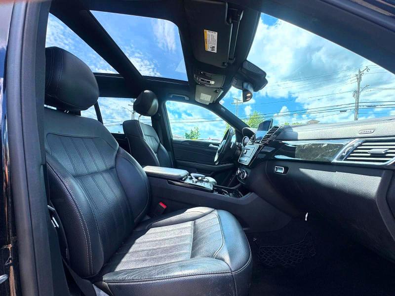 62117646 :رقم المزاد ، 4JGDF6EE7JB176648 vin ، 2018 Mercedes-benz Gls مزاد بيع