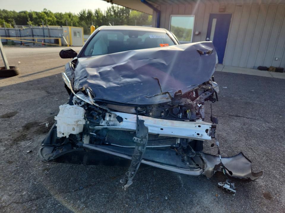 61352096 :رقم المزاد ، 4T1C11AK4LU884615 vin ، 2020 Toyota Camry مزاد بيع