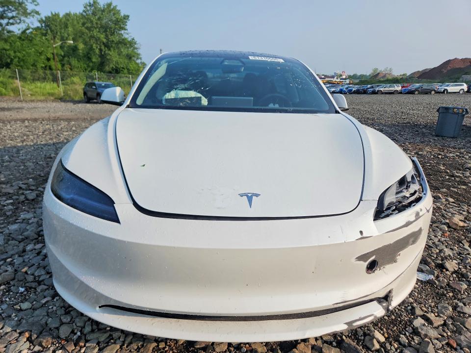 61310606 :رقم المزاد ، 5YJ3E1EA5SF980397 vin ، 2025 Tesla Model 3 مزاد بيع