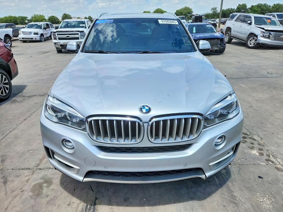 97685045 :رقم المزاد ، 5UXKR2C30H0U23431 vin ، 2017 Bmw X5 مزاد بيع