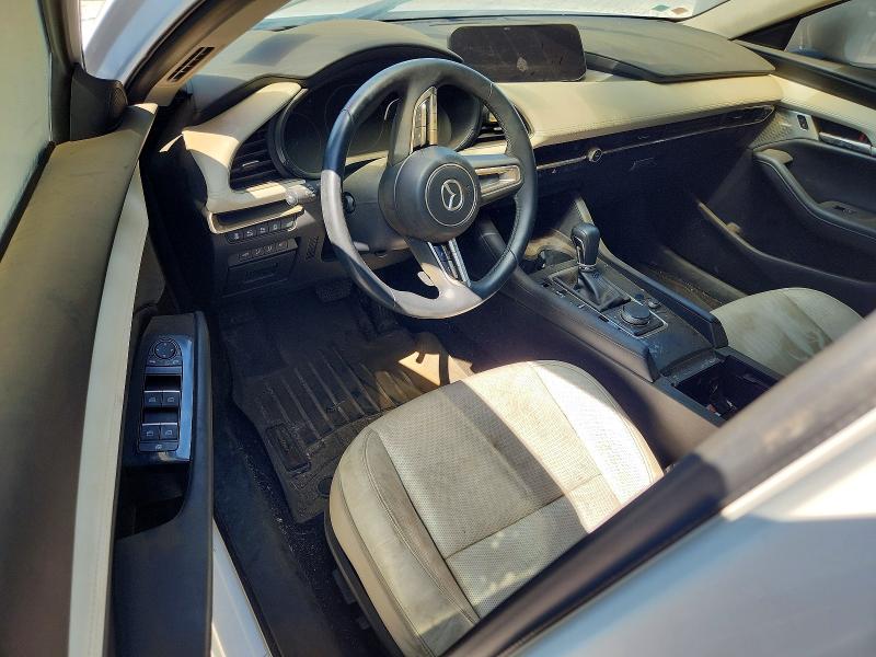 60769626 :رقم المزاد ، JM1BPBEY5M1316668 vin ، 2021 Mazda 3 مزاد بيع