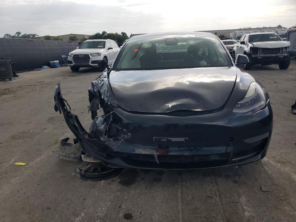 2021 Tesla Model 3 მანქანა იყიდება აუქციონზე, vin: 5YJ3E1EA1MF082673, აუქციონის ნომერი: 61872066