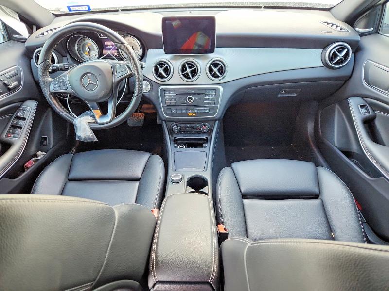 60493256 :رقم المزاد ، WDCTG4EB1GJ204511 vin ، 2016 Mercedes-benz Gla مزاد بيع