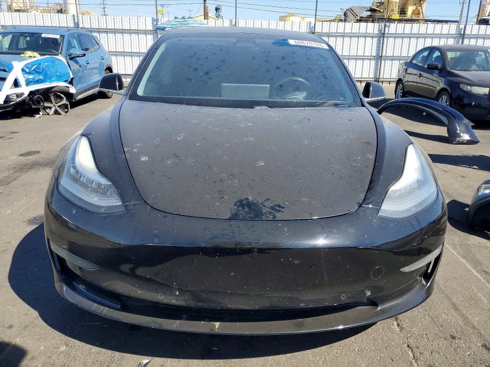 60870126 :رقم المزاد ، 5YJ3E1EB4LF735164 vin ، 2020 Tesla Model 3 مزاد بيع