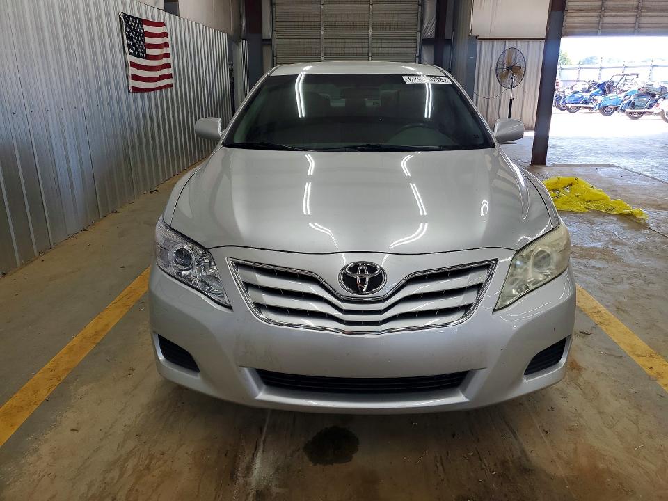 2010 Toyota Camry მანქანა იყიდება აუქციონზე, vin: 4T1BK3EK1AU099013, აუქციონის ნომერი: 62984036