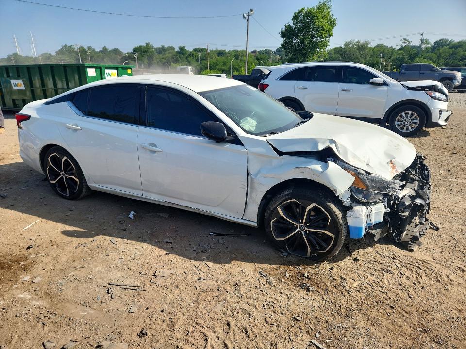 59607346 :رقم المزاد ، 1N4BL4CV0RN345761 vin ، 2024 Nissan Altima مزاد بيع