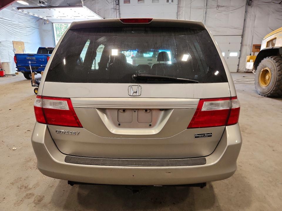 61710856 :رقم المزاد ، 5FNRL38727B415110 vin ، 2007 Honda Odyssey مزاد بيع
