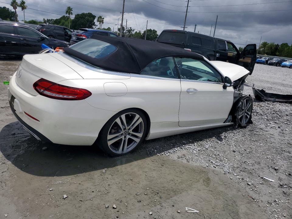 62926356 :رقم المزاد ، W1KWK8DB4MG059649 vin ، 2021 Mercedes-benz C مزاد بيع
