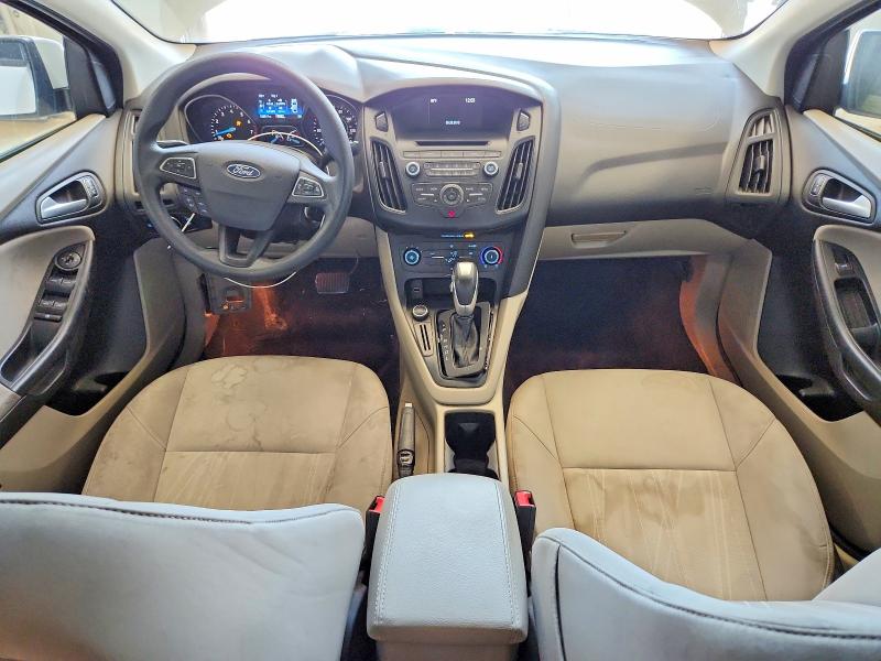 Aukcja sprzedaży 2015 Ford Focus, vin: 1FADP3F21FL328810, numer aukcji: 61022696
