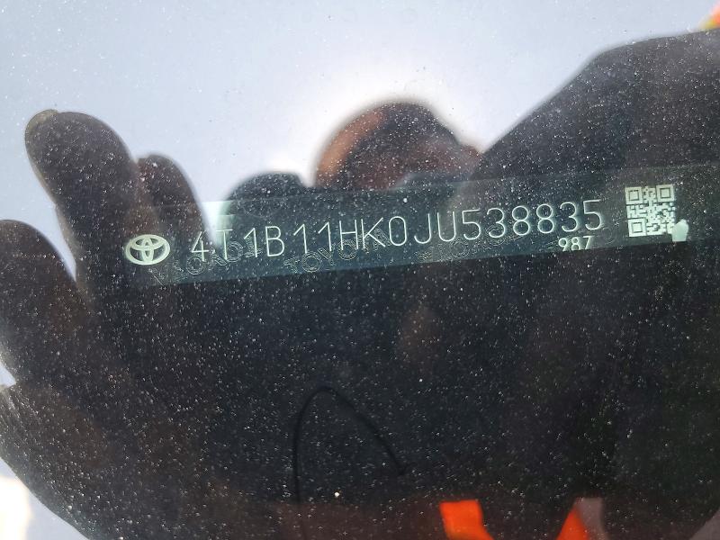 60249416 :رقم المزاد ، 4T1B11HK0JU538835 vin ، 2018 Toyota Camry مزاد بيع