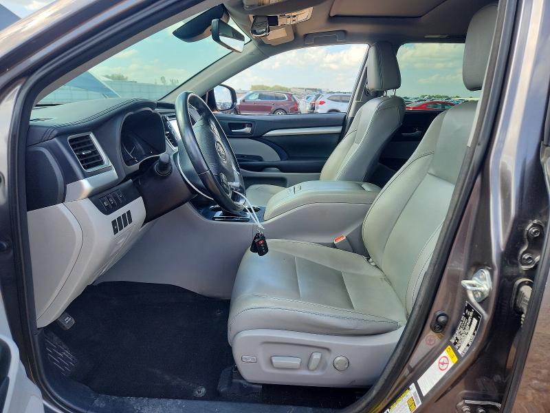Продаж на аукціоні авто 2017 Toyota Highlander, vin: 5TDJZRFH0HS385435, номер лоту: 59028196