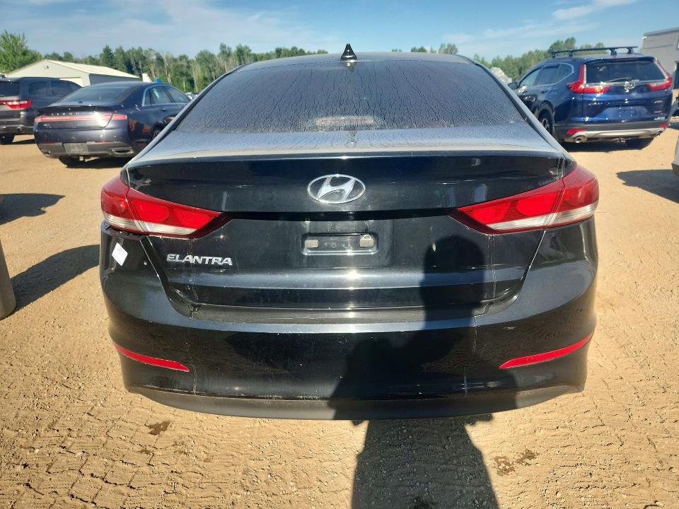 2017 Hyundai Elantra მანქანა იყიდება აუქციონზე, vin: KMHD84LF9HU187563, აუქციონის ნომერი: 57012626