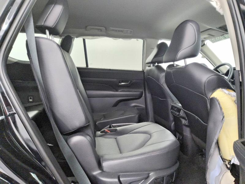 60185526 :رقم المزاد ، 5TDAAAA57TS040871 vin ، 2026 Toyota Grand Highlander مزاد بيع