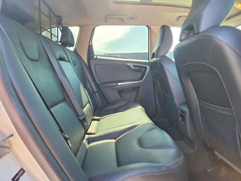 2015 Volvo Xc60 მანქანა იყიდება აუქციონზე, vin: YV4612RK5F2643137, აუქციონის ნომერი: 60032786