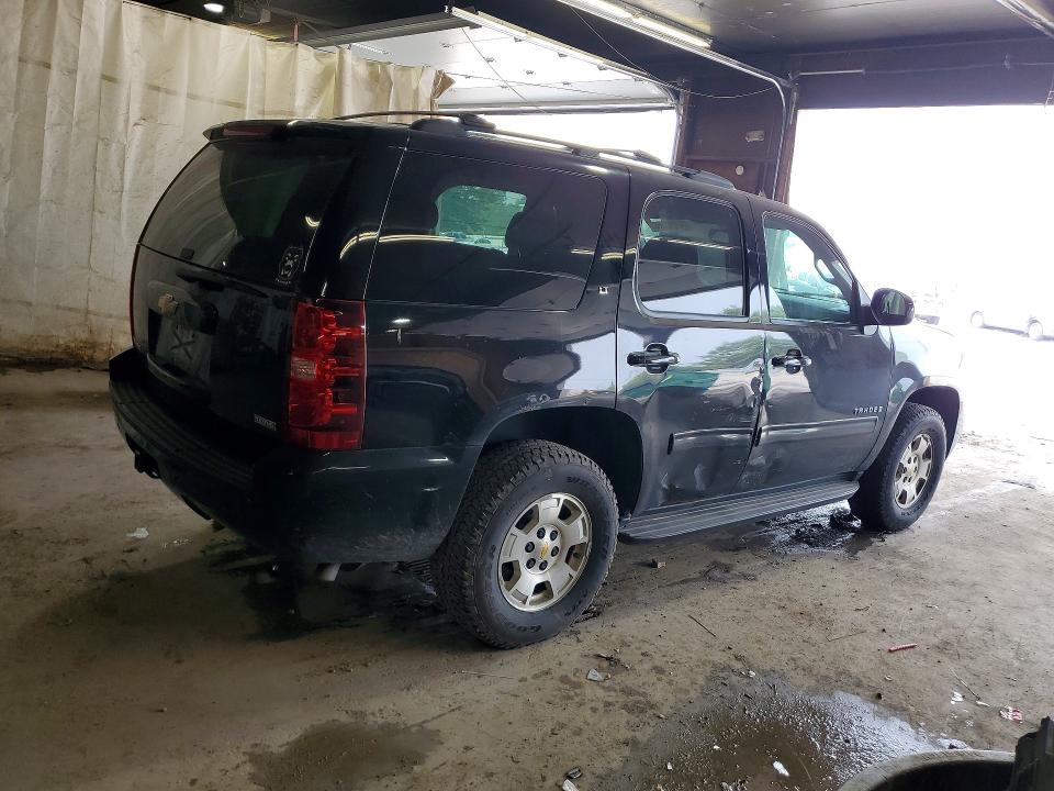 61028926 :رقم المزاد ، 1GNFK230X9R261955 vin ، 2009 Chevrolet Tahoe مزاد بيع