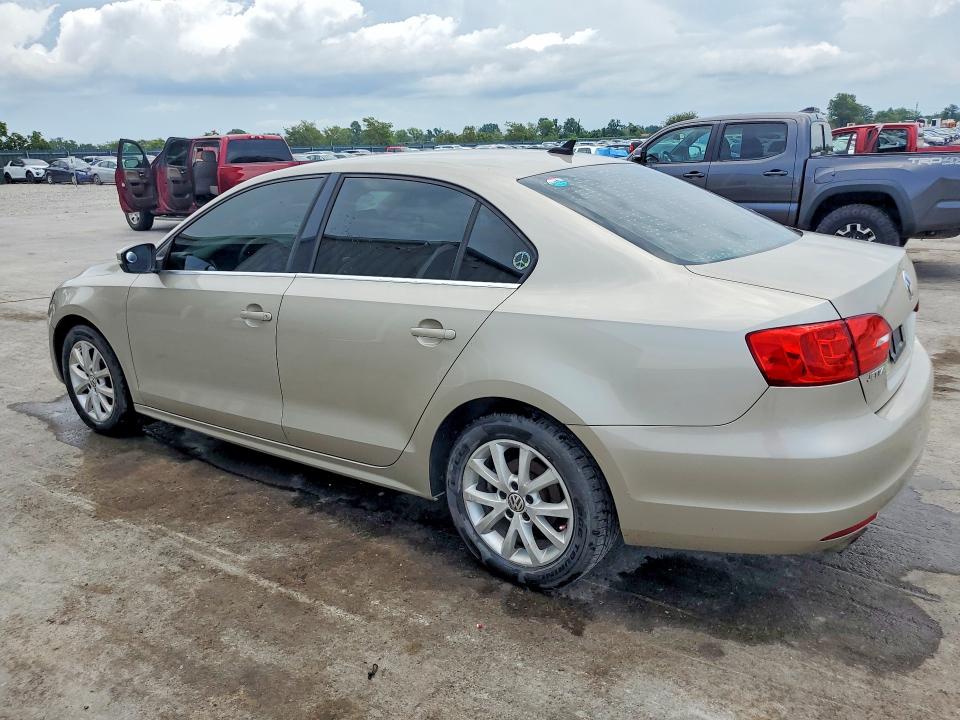 60587396 :رقم المزاد ، 3VWDX7AJXDM303915 vin ، 2013 Volkswagen Jetta مزاد بيع