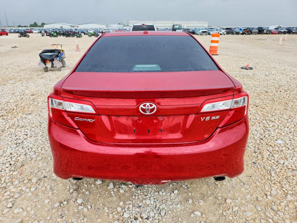 61320066 :رقم المزاد ، 4T1BK1FK2CU509226 vin ، 2012 Toyota Camry مزاد بيع