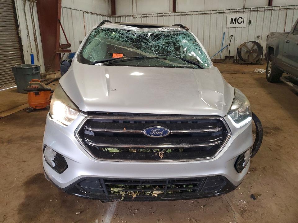 2017 Ford Escape მანქანა იყიდება აუქციონზე, vin: 1FMCU0GD3HUA12458, აუქციონის ნომერი: 61362206
