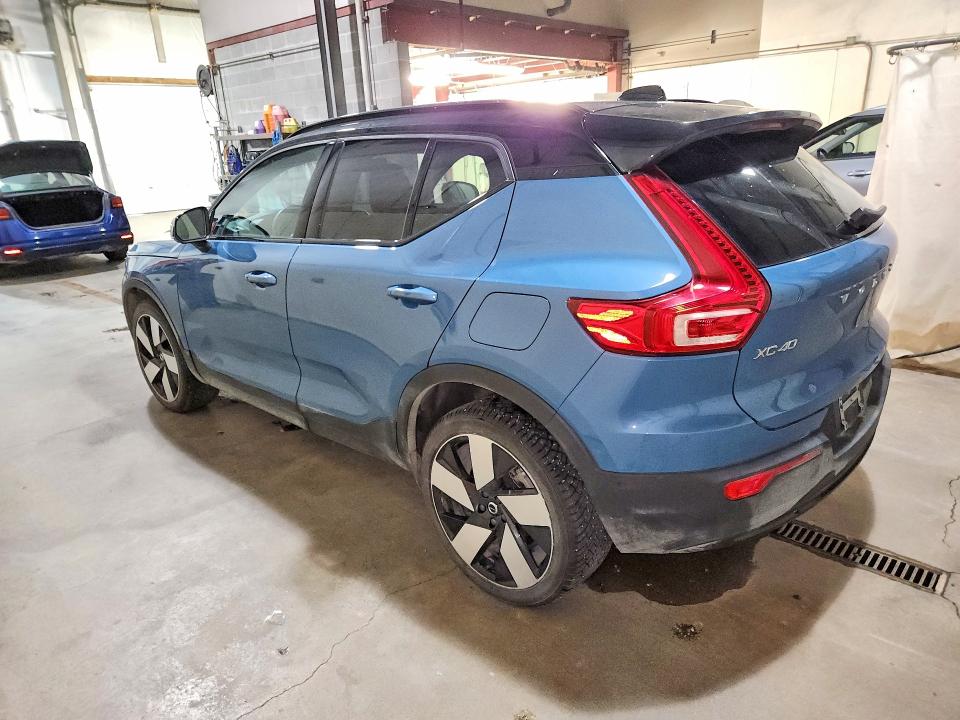 Aukcja sprzedaży 2023 Volvo Xc40, vin: YV4ED3UM0P2990071, numer aukcji: 76293485