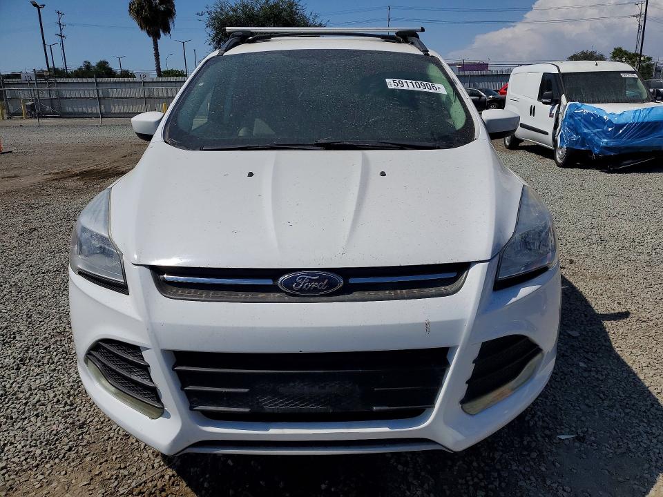 59110906 :رقم المزاد ، 1FMCU9GX1DUA42583 vin ، 2013 Ford Escape مزاد بيع