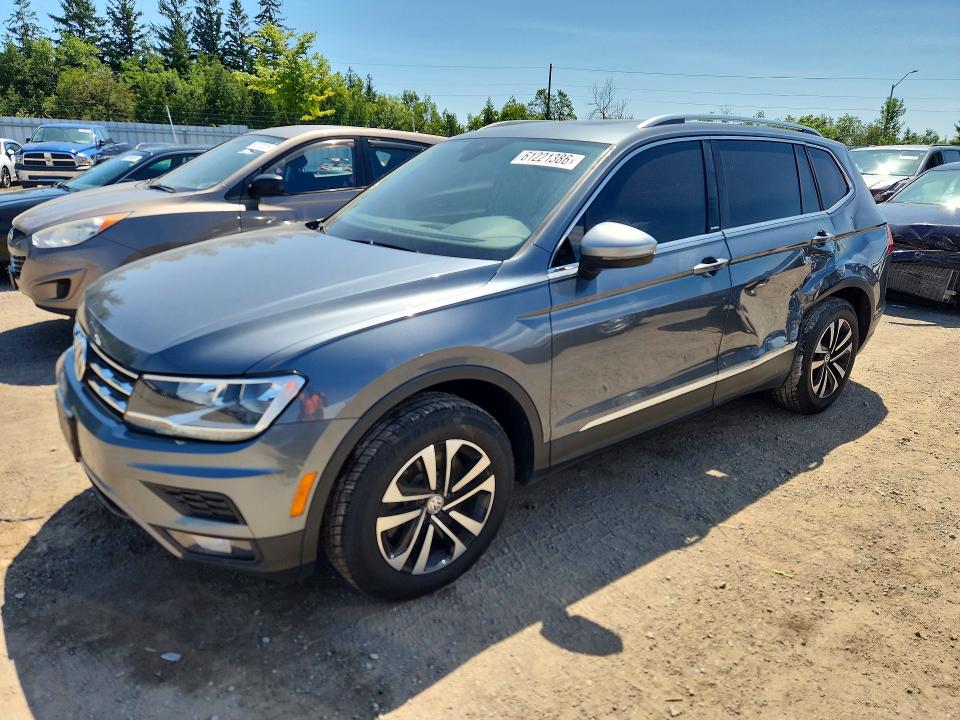 61221386 :رقم المزاد ، 3VV2B7AX1LM164495 vin ، 2020 Volkswagen Tiguan مزاد بيع