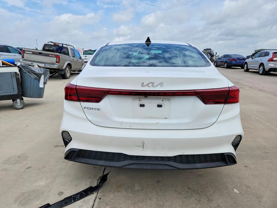 2022 Kia Forte მანქანა იყიდება აუქციონზე, vin: 3KPF24ADXNE451920, აუქციონის ნომერი: 60967766