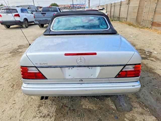 Продаж на аукціоні авто 1995 Mercedes-benz E, vin: WDBEA66E7SC185995, номер лоту: 60863306