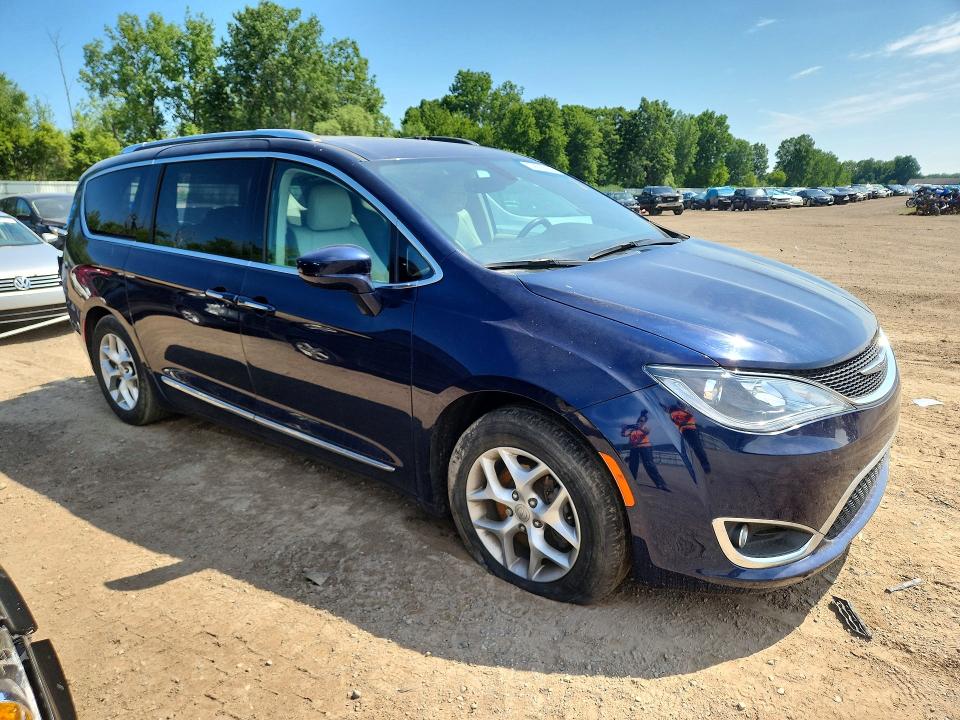 Продажа на аукционе авто 2019 Chrysler Pacifica, vin: 2C4RC1EG4KR588875, номер лота: 59619456