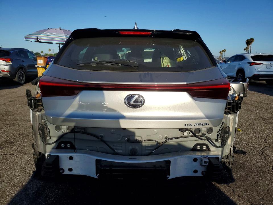 Продаж на аукціоні авто 2022 Lexus Ux 250h, vin: JTHX9JBH4N2056191, номер лоту: 61586486