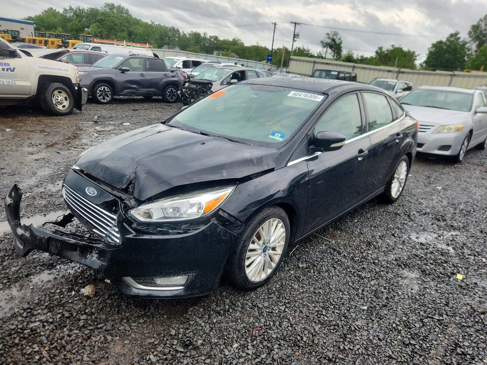 60416306 :رقم المزاد ، 1FADP3J21JL214015 vin ، 2018 Ford Focus مزاد بيع