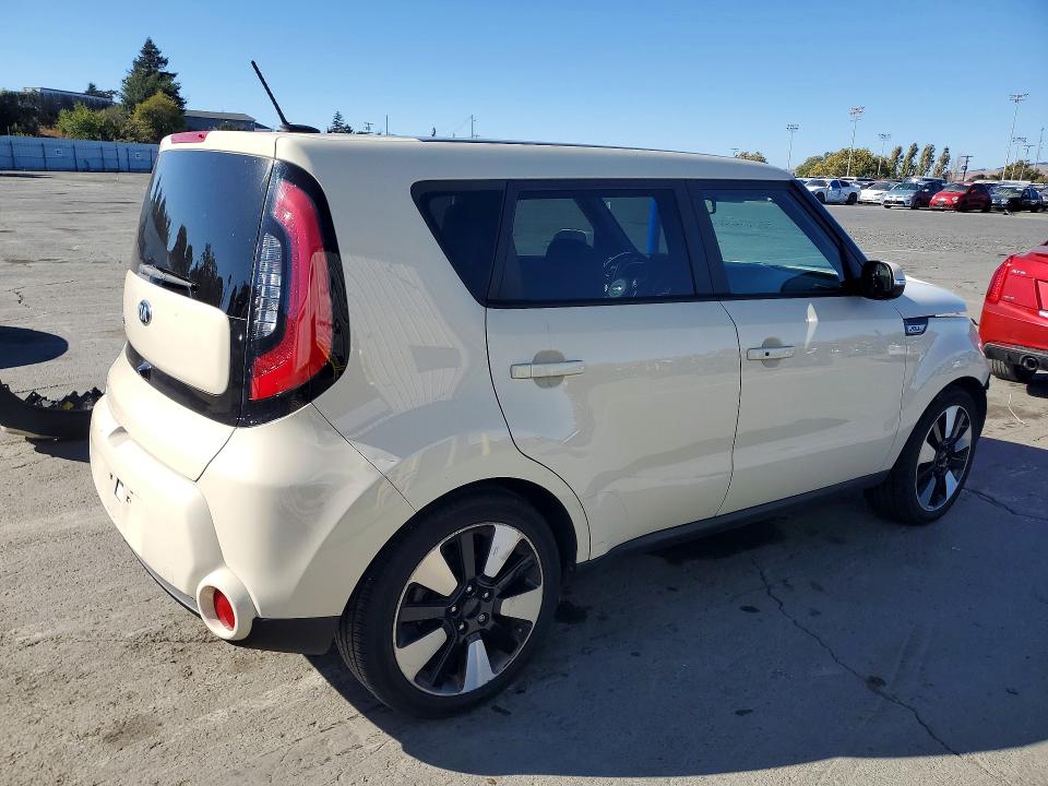 62615666 :رقم المزاد ، KNDJX3A57F7213104 vin ، 2015 Kia Soul مزاد بيع