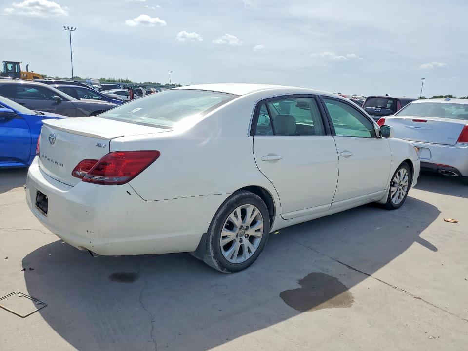 62694736 :رقم المزاد ، 4T1BK36B38U315209 vin ، 2008 Toyota Avalon مزاد بيع